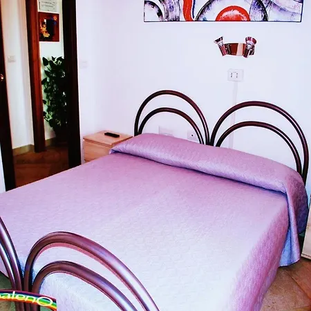 Isola Dei Sogni Bed & Breakfast *